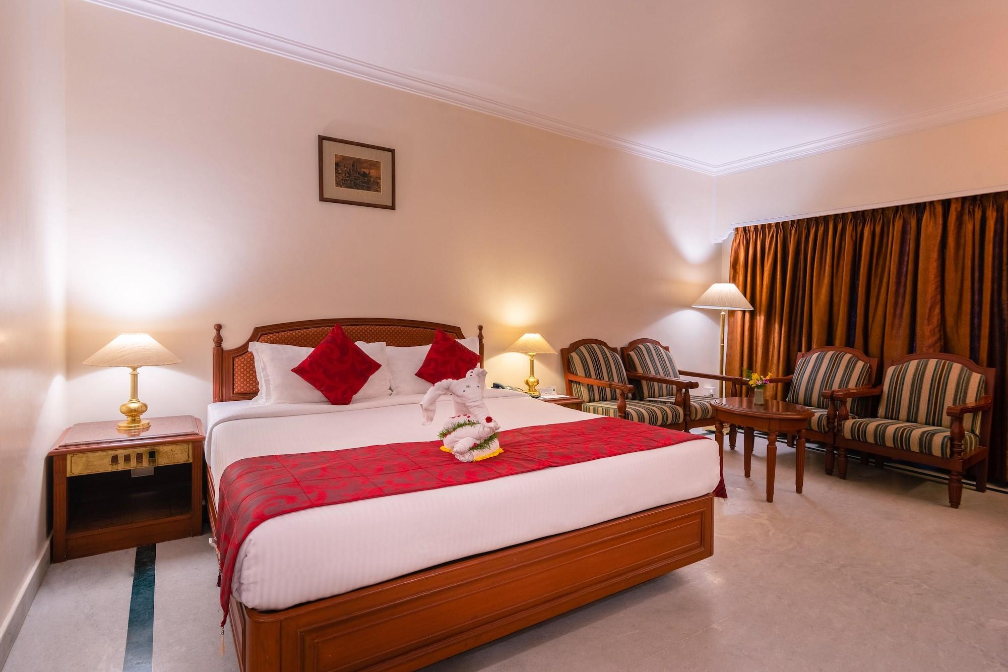 Hotel Annamalai International Puduccseri Kültér fotó