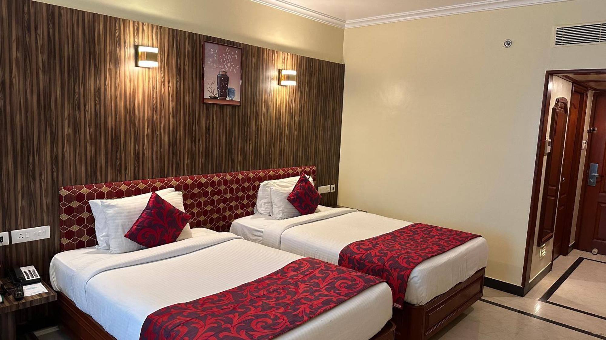 Hotel Annamalai International Puduccseri Kültér fotó
