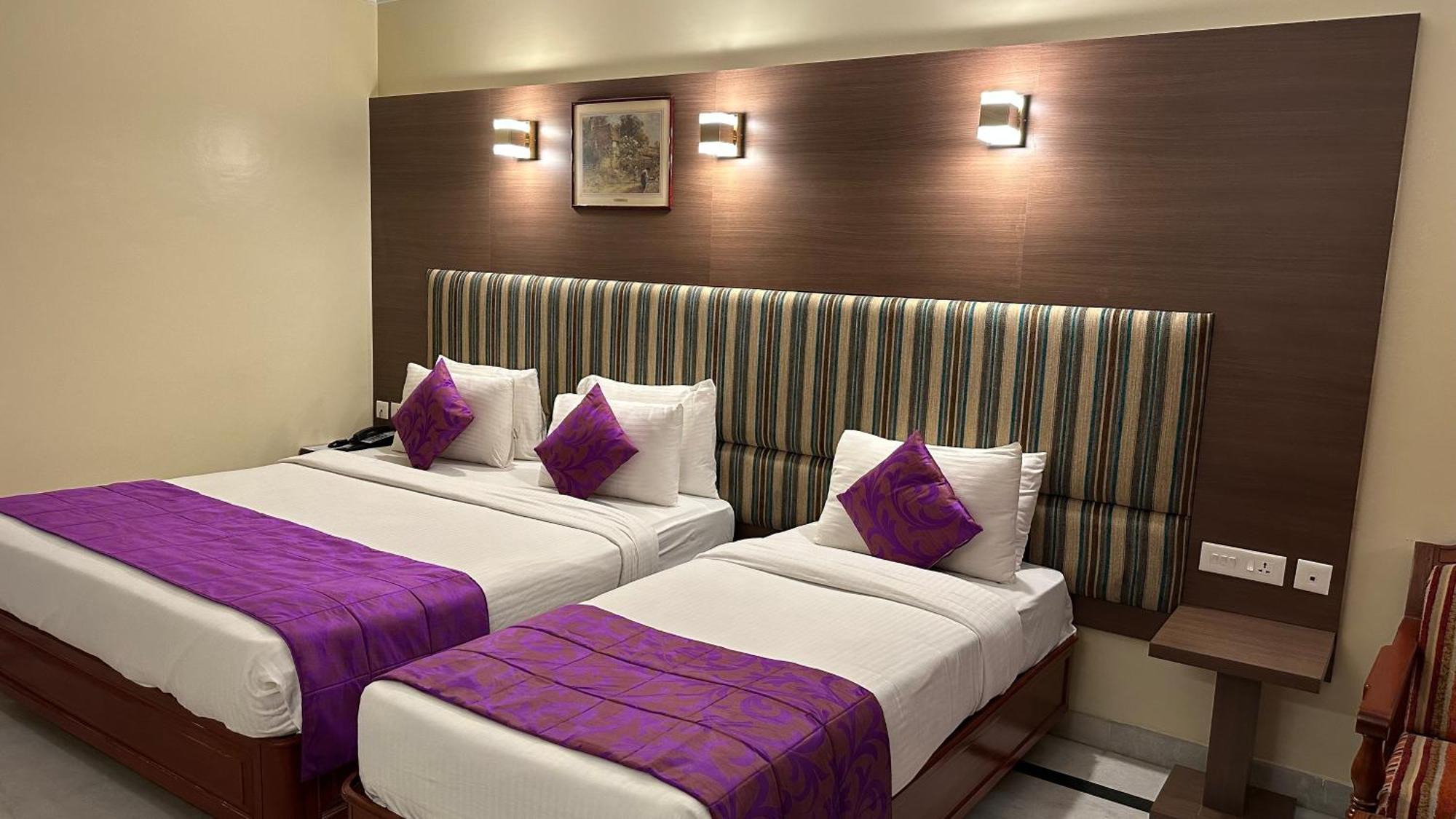 Hotel Annamalai International Puduccseri Kültér fotó