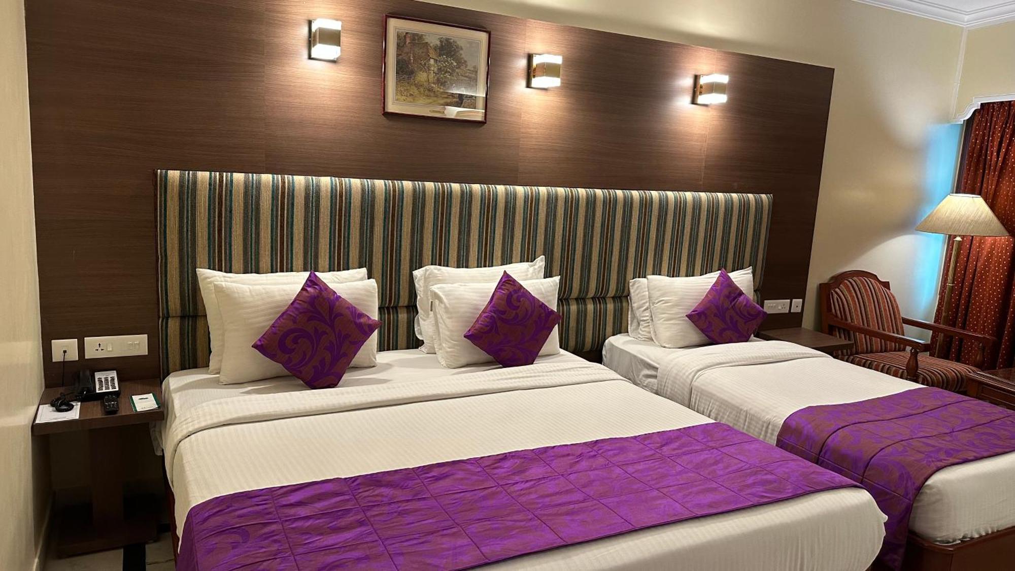 Hotel Annamalai International Puduccseri Kültér fotó