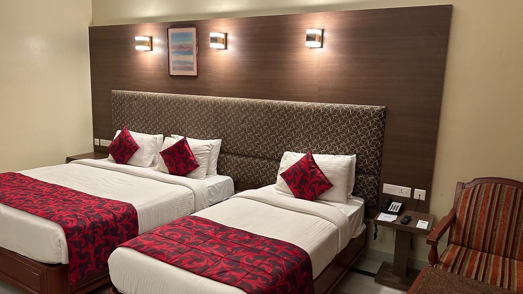 Hotel Annamalai International Puduccseri Kültér fotó